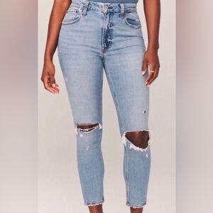 Abercrombie Curve Love High Rise Skinny Distressed Jeans Light Wash 29XS